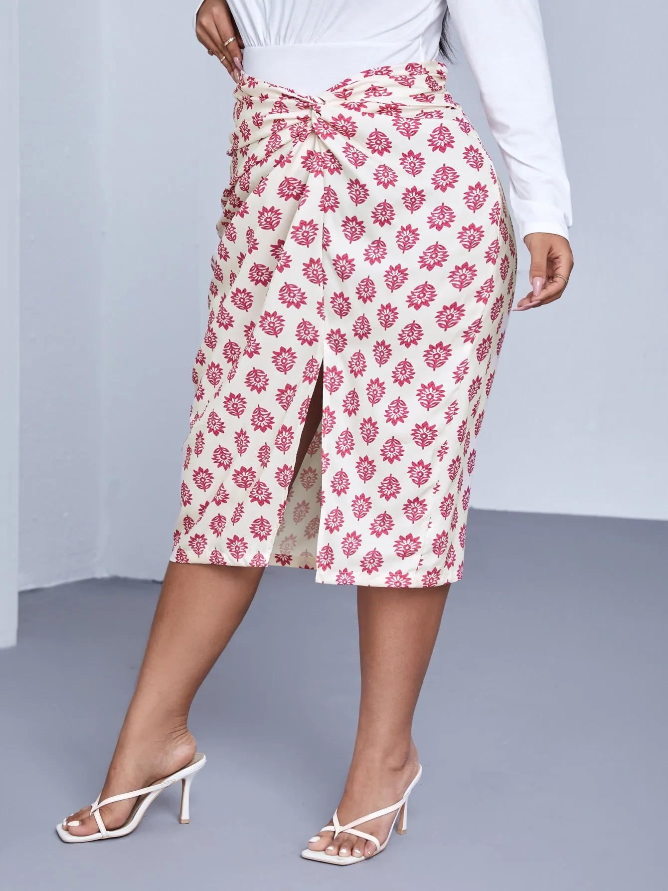 All Over Print Split Thigh Midi Plus Size Skirt