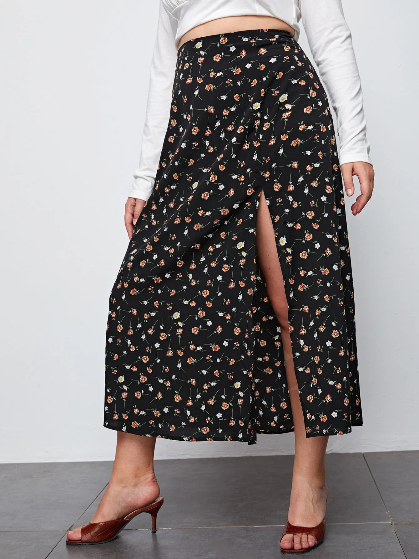 Ditsy Floral Split Long Plus Size Skirt