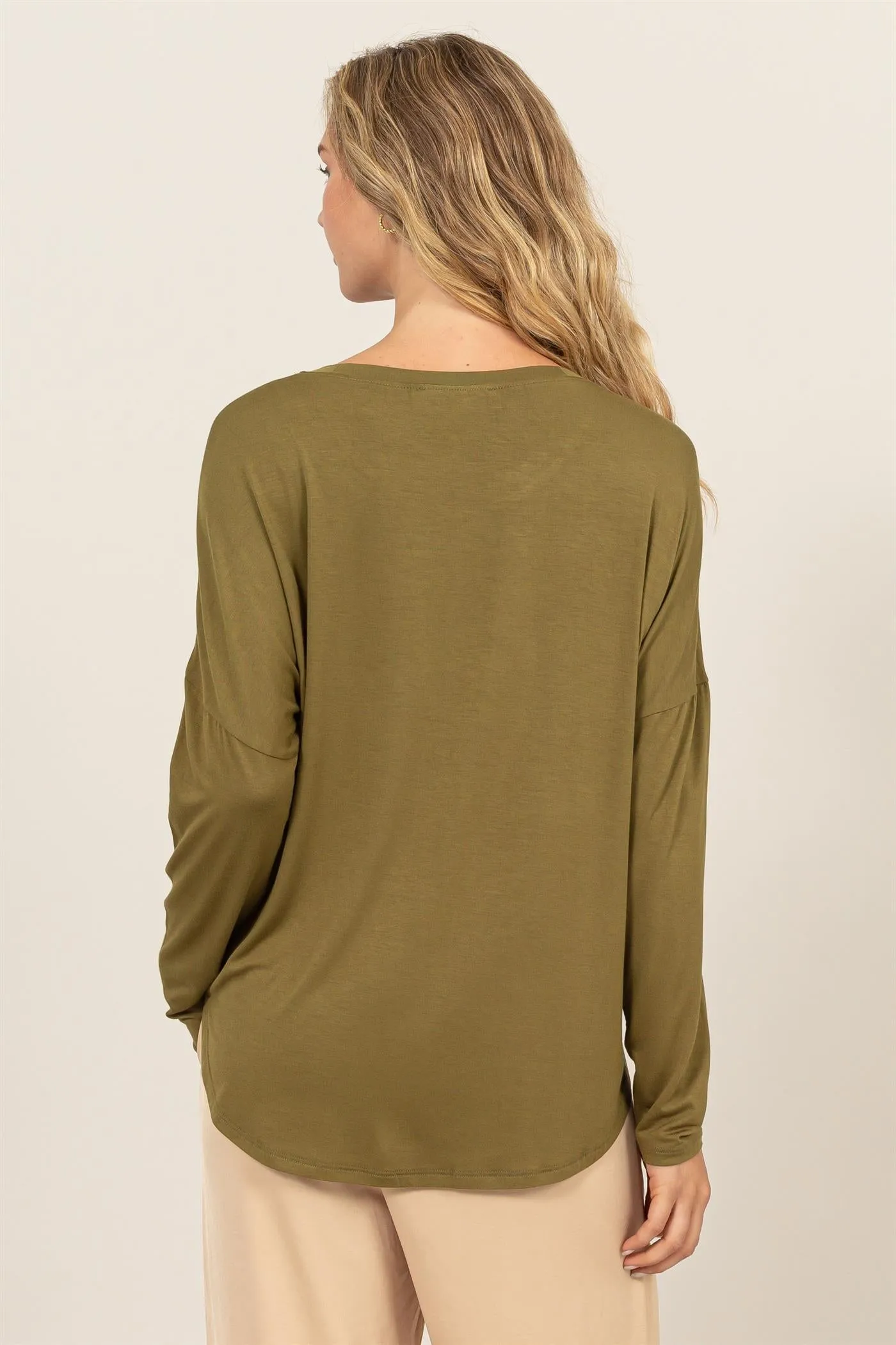 DZ24F349-Round Neck Long Sleeve Curved Hem Top