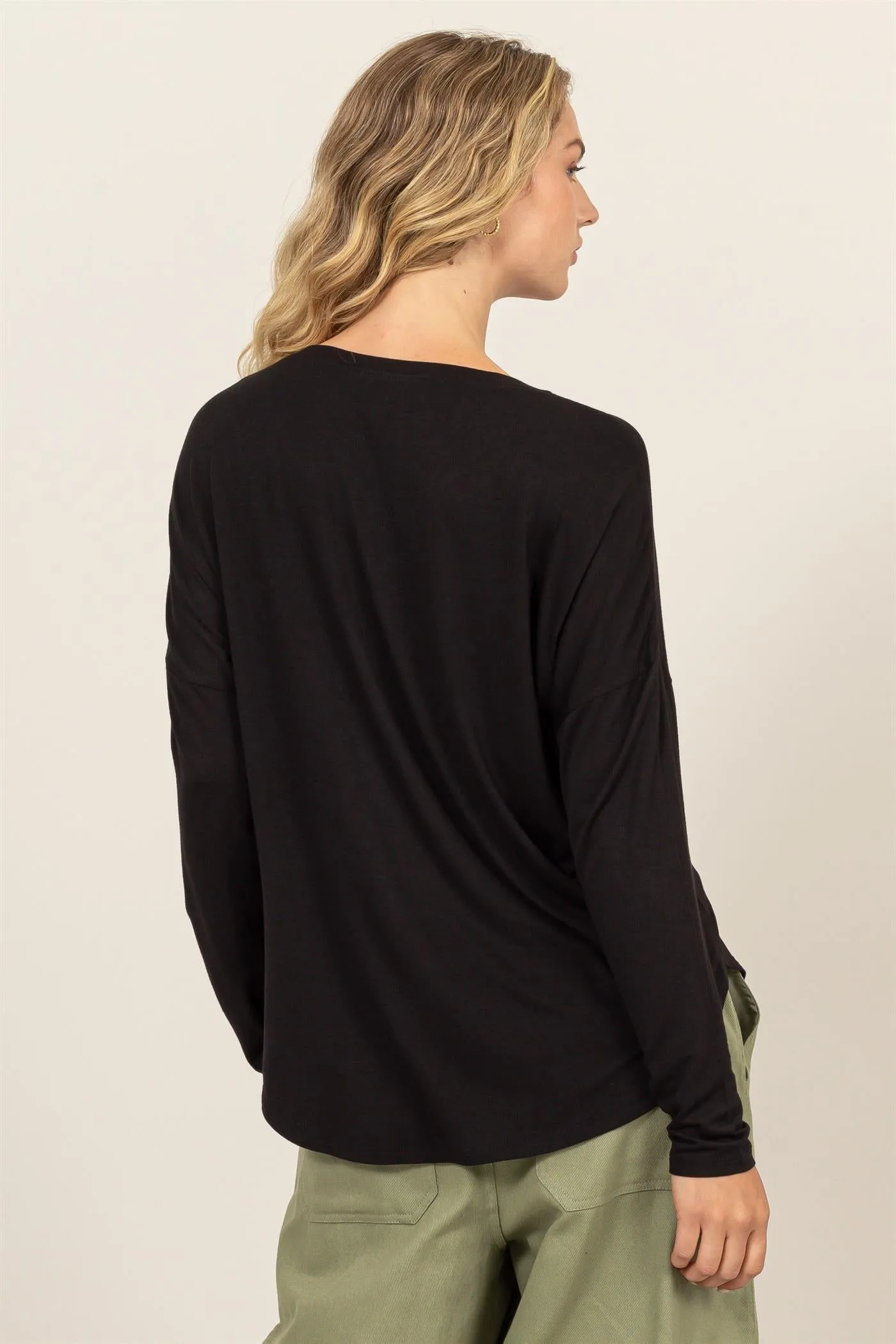 DZ24F349-Round Neck Long Sleeve Curved Hem Top