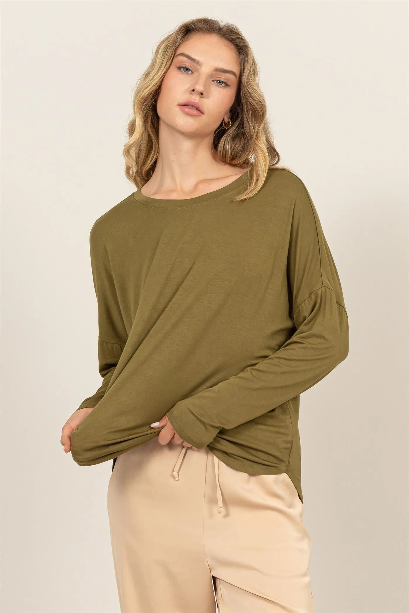 DZ24F349-Round Neck Long Sleeve Curved Hem Top