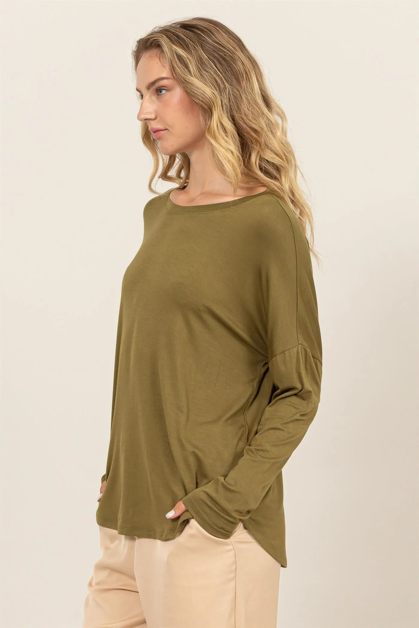 DZ24F349-Round Neck Long Sleeve Curved Hem Top