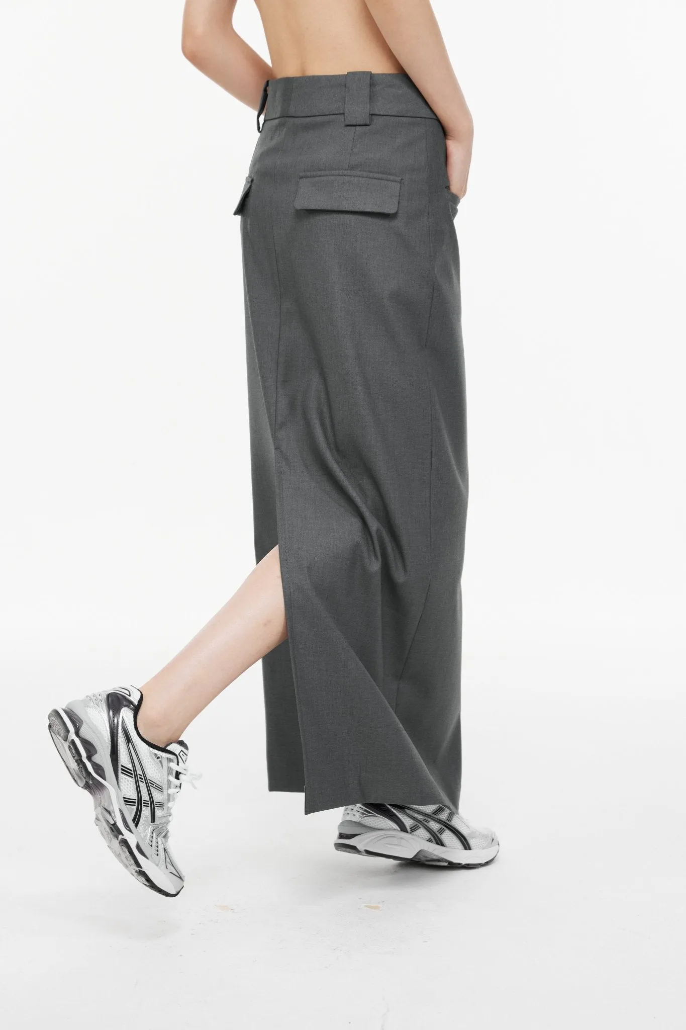 Grey Custom Metal Clip Side-Slit Mid-Length Skirt